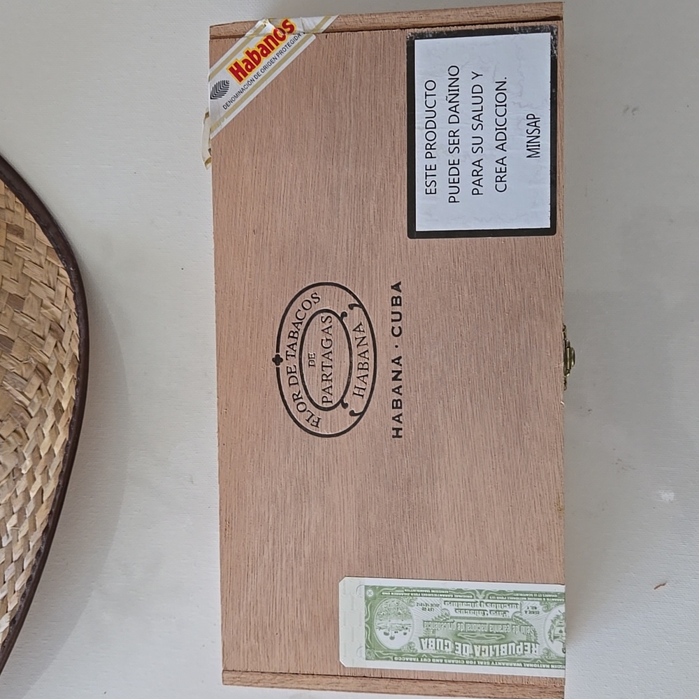 Partagas Serie D no. 4 Wood Cigar Box